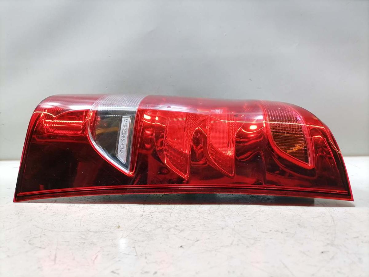 Mercedes Vito 447 original R&uuml;cklicht R&uuml;ckleuchte Schlussleuchte rechts Facelift Bj.2022